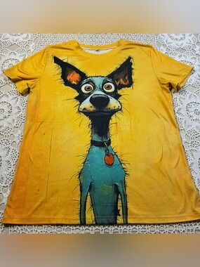 Whimsical Silly Dog Tee Shirt Top sz S Yellow Short Sleeve Round Neck Polyester